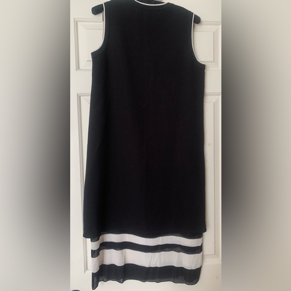 VINCE sleeveless dress - Picture 2 of 7